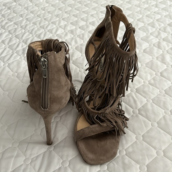 Steve Madden 4 inch Sandals - Picture 3 of 5